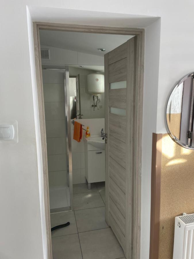 Rodzinny Dom Goscinny "U Krysi"- Pokoje I Apartmanenty Z Lazienkami-Grupa Hotelowa Plazowelove Krynica Morska Exterior foto