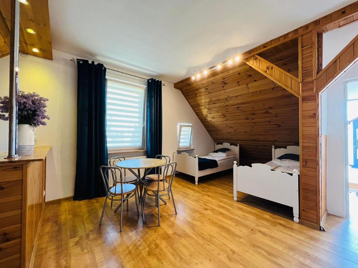 Rodzinny Dom Goscinny "U Krysi"- Pokoje I Apartmanenty Z Lazienkami-Grupa Hotelowa Plazowelove Krynica Morska Exterior foto